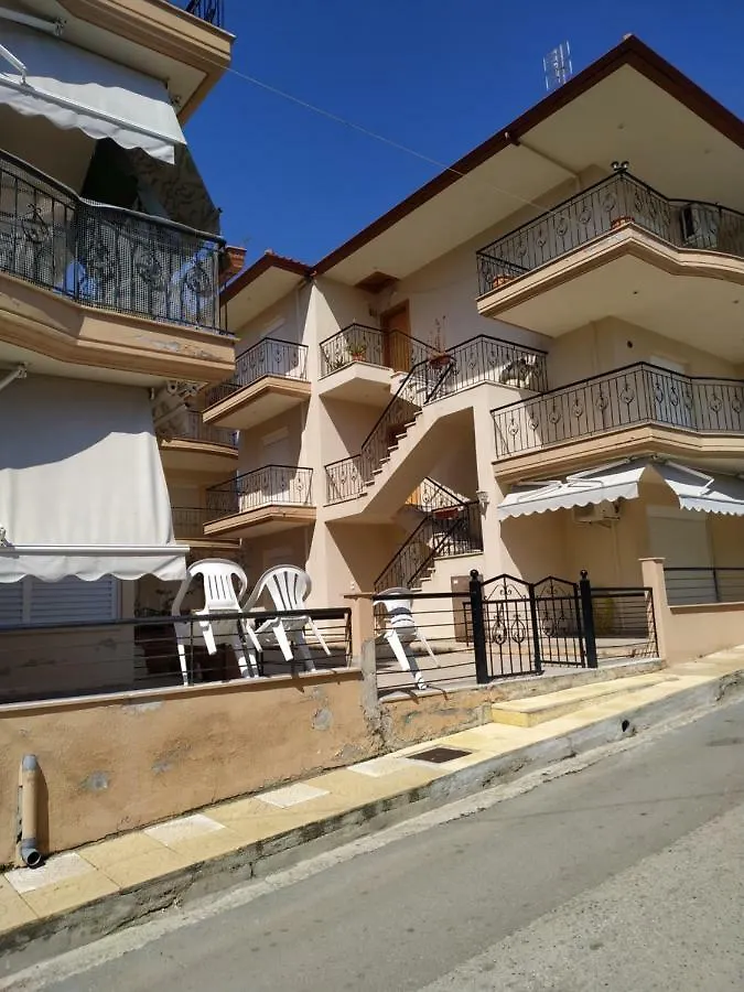 Labrini'S House Apartment Flogita